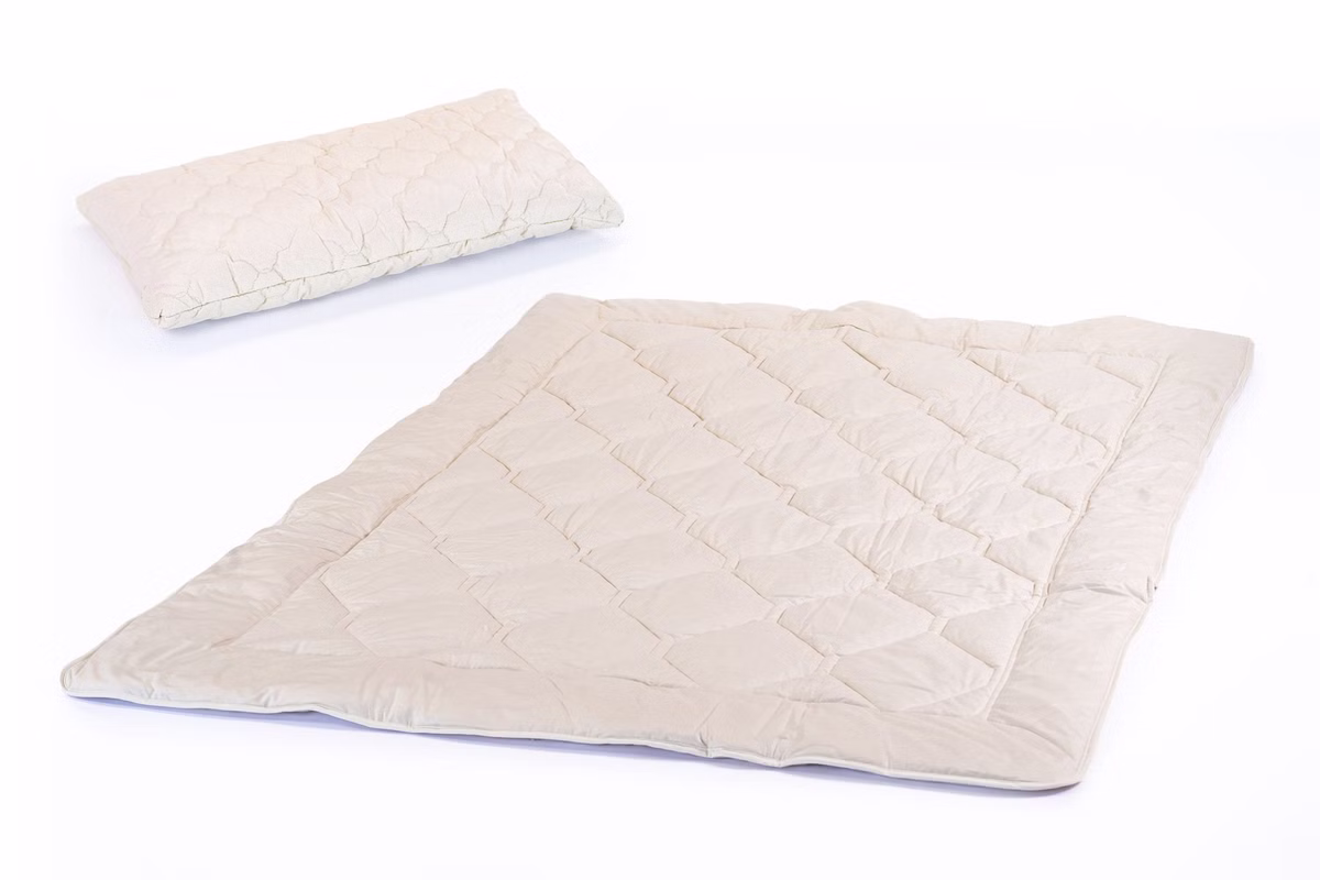 Set Decke mit Kissen aus Hanf & Baumwolle, bionik Set Decke mit Kissen aus Hanf & Baumwolle, bionik