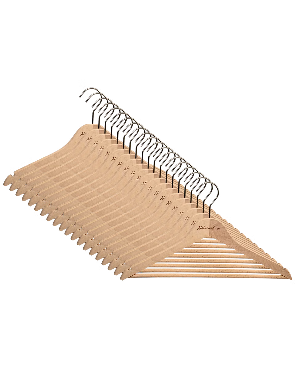 20er Set Massivholz-Kleiderbügel 44 cm gewinkelt 20er Set Massivholz-Kleiderbügel 44 cm gewinkelt